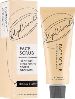 Kaffee-Gesichtspeeling Mit Kräuterölen